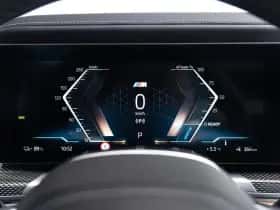 BMW i7 (2024) thumbnail 28