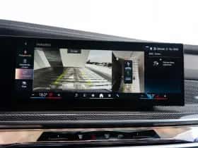 BMW i7 (2024) thumbnail 38