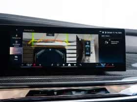 BMW i7 (2024) thumbnail 39