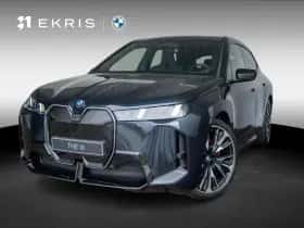 BMW iX (2026) thumbnail 1
