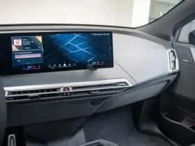BMW iX (2026) thumbnail 11