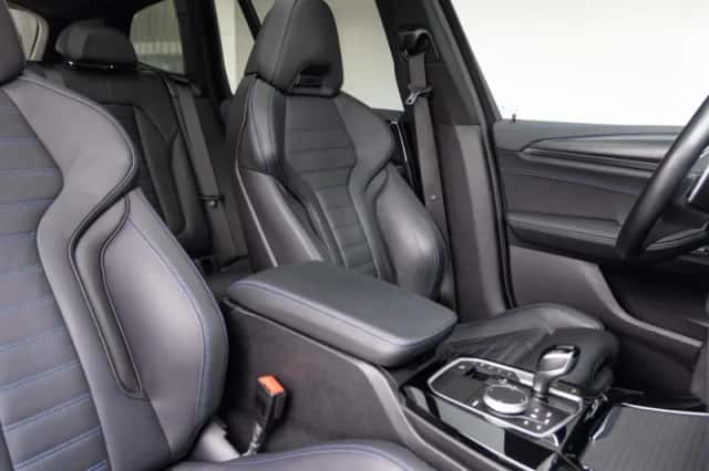 BMW X3 (2021) thumbnail 4