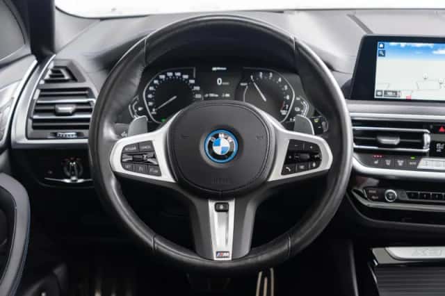 BMW X3 (2021) thumbnail 9