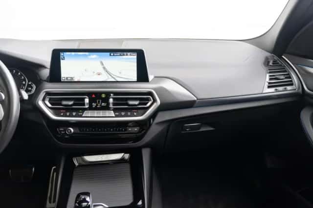 BMW X3 (2021) thumbnail 10