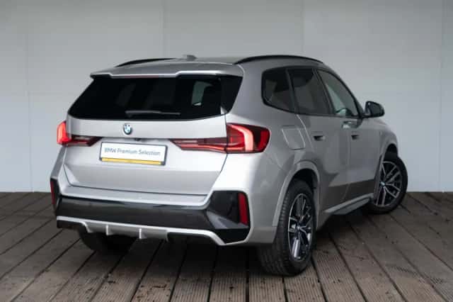 BMW X1 (2024) thumbnail 2