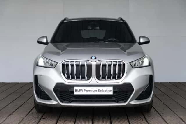 BMW X1 (2024) thumbnail 3