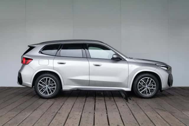 BMW X1 (2024) thumbnail 4