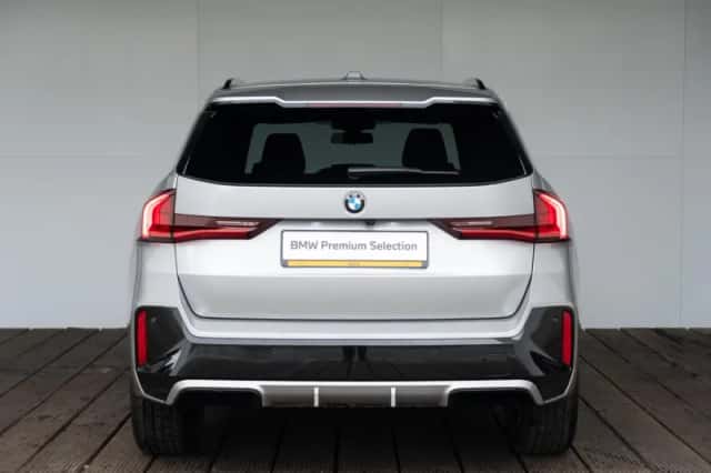 BMW X1 (2024) thumbnail 5
