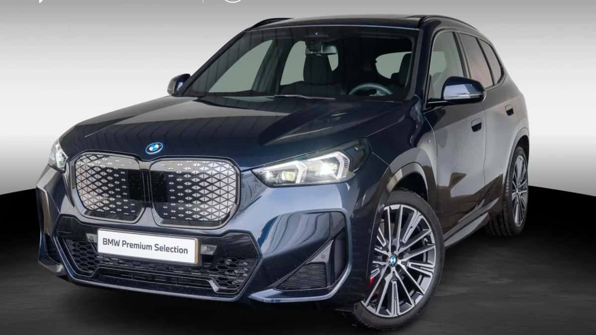 BMW iX1 (2025) — foto 1