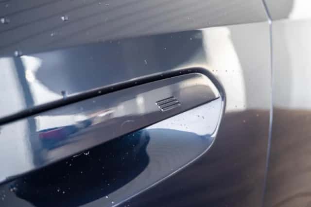 BMW iX1 (2025) thumbnail 18