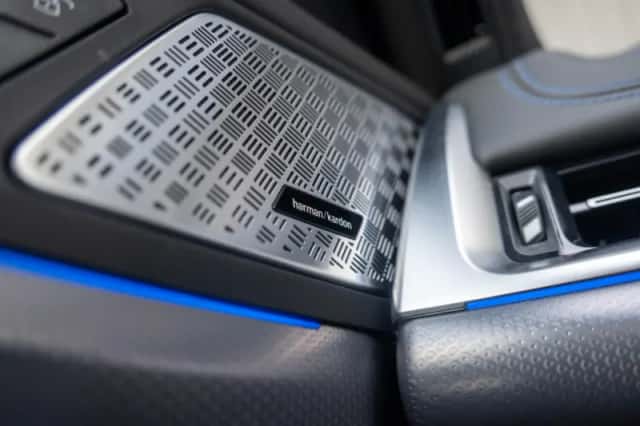 BMW iX1 (2025) thumbnail 30