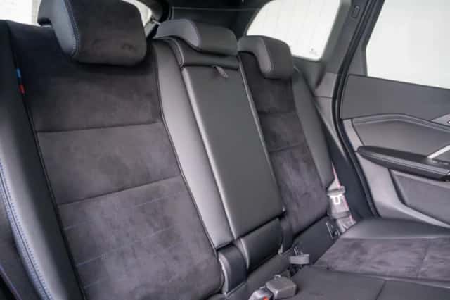BMW iX1 (2025) thumbnail 10