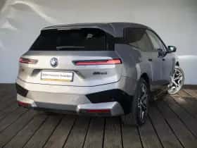 BMW iX (2023) thumbnail 2