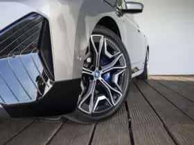 BMW iX (2023) thumbnail 21