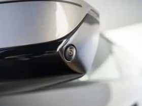BMW iX (2023) thumbnail 23