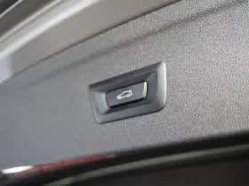 BMW iX (2023) thumbnail 28