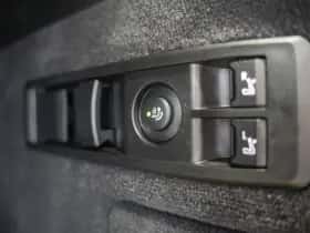 BMW iX (2023) thumbnail 29