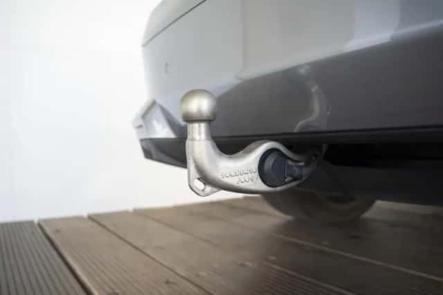 BMW iX (2023) thumbnail 30