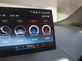 BMW iX (2023) thumbnail 38