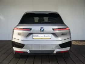 BMW iX (2023) thumbnail 5