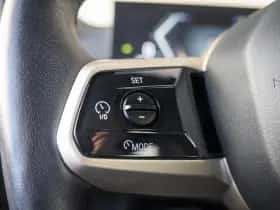 BMW iX (2023) thumbnail 47