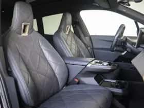 BMW iX (2023) thumbnail 8