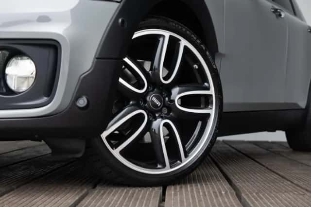 MINI Clubman (2018) thumbnail 15