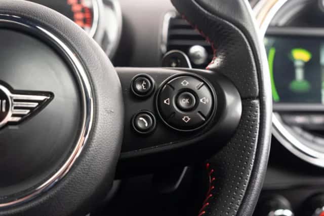 MINI Clubman (2018) thumbnail 23