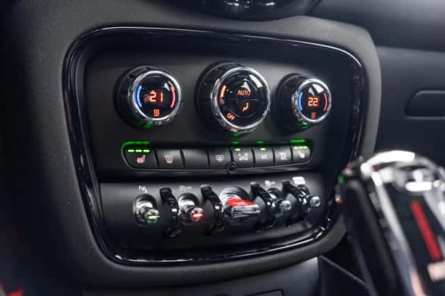 MINI Clubman (2018) thumbnail 24