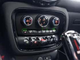 MINI Clubman (2018) thumbnail 24