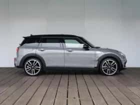 MINI Clubman (2018) thumbnail 4