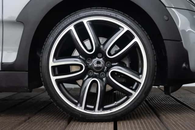 MINI Clubman (2018) thumbnail 6