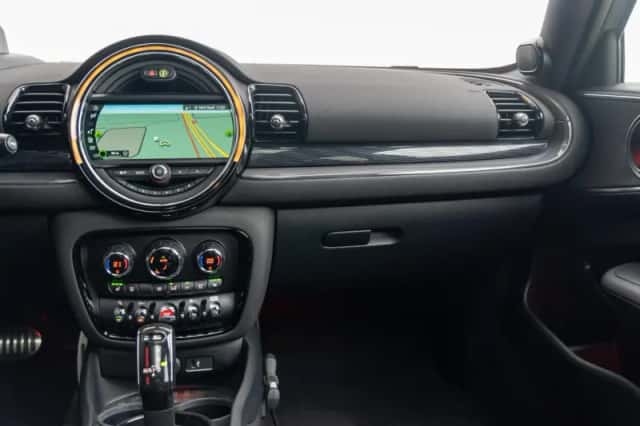 MINI Clubman (2018) thumbnail 9