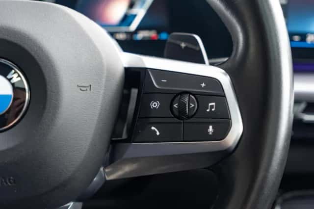 BMW X1 (2023) thumbnail 24