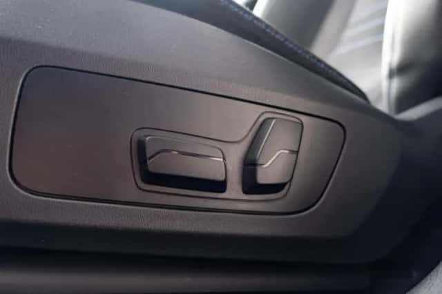 BMW X1 (2023) thumbnail 29