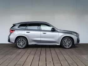 BMW X1 (2023) thumbnail 4
