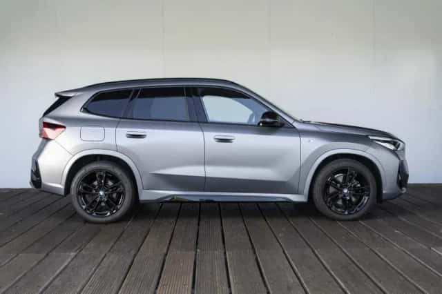 BMW X1 (2023) thumbnail 6