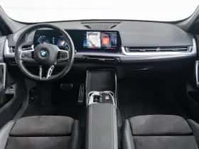 BMW X1 (2023) thumbnail 7