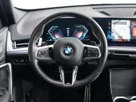 BMW X1 (2023) thumbnail 8