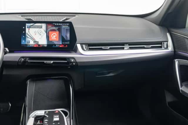 BMW X1 (2023) thumbnail 9