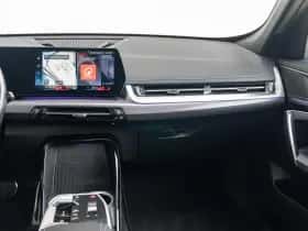 BMW X1 (2023) thumbnail 9