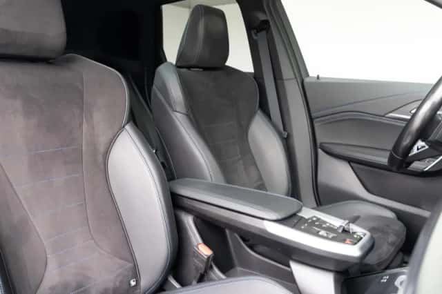 BMW X1 (2023) thumbnail 10
