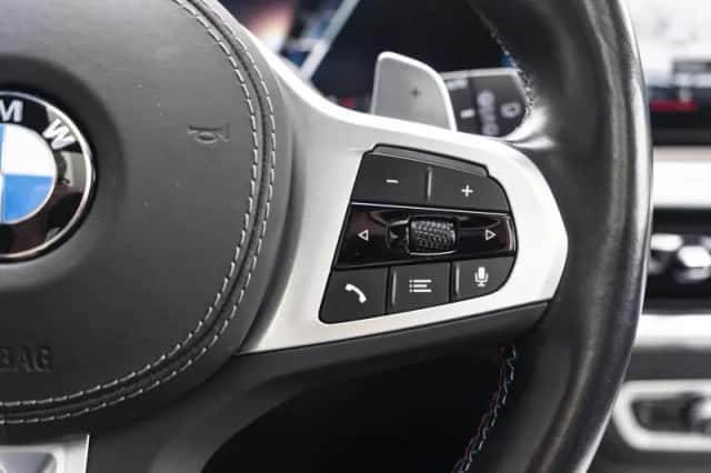 BMW X7 (2023) thumbnail 36