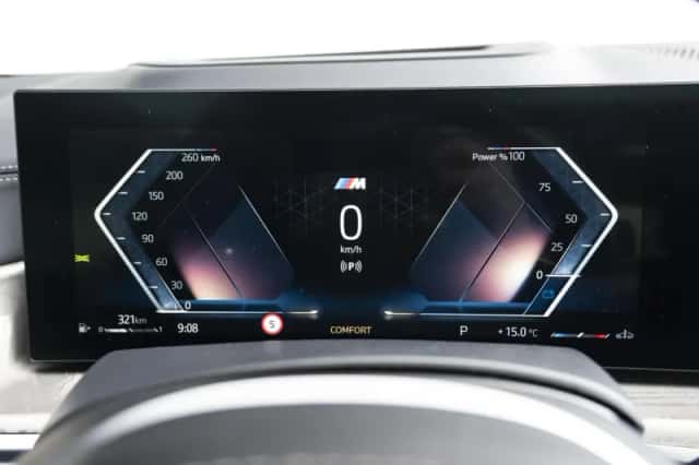 BMW X7 (2023) thumbnail 37