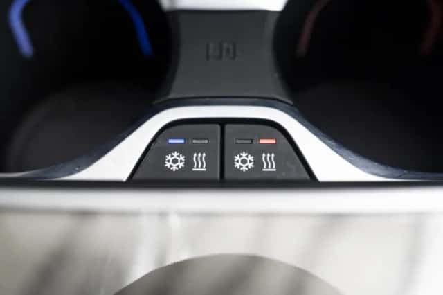 BMW X7 (2023) thumbnail 41