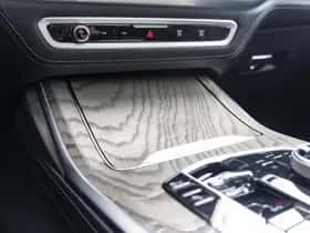 BMW X7 (2023) thumbnail 42