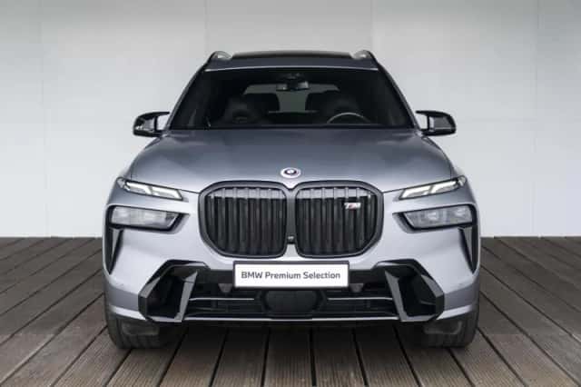 BMW X7 (2023) thumbnail 6