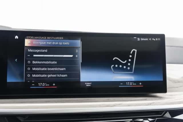 BMW X7 (2023) thumbnail 56
