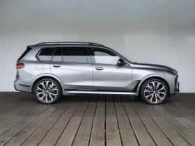 BMW X7 (2023) thumbnail 7