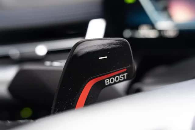 BMW X1 (2024) thumbnail 23